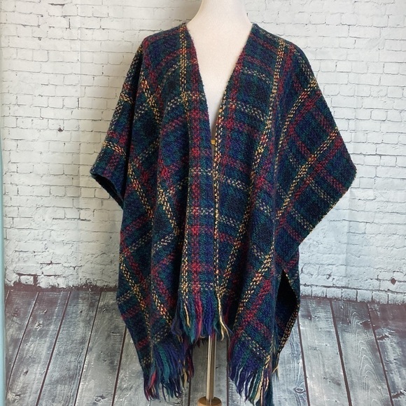 BOYNE VALLEY WEAVERS HANDMADE TARTAN PLAID WOOL FRINGED SHAWL CAPE Ireland Irish - Picture 2 of 16